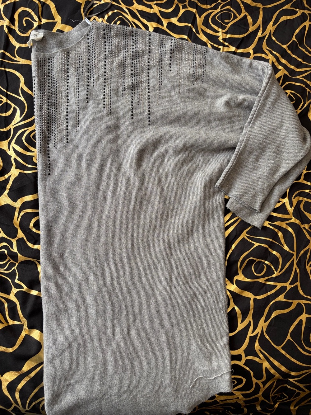 Sweater Subcategory Classification - Picture 2 of 9